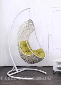 Кресло подвесное белое из искусственного ротанга