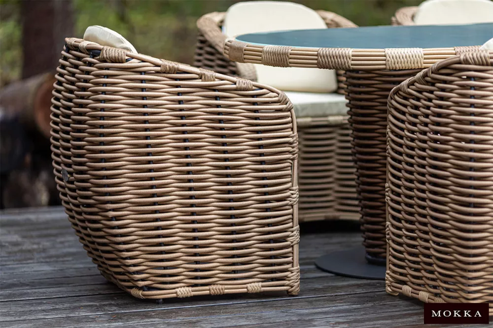 Идеальное плетеное кресло для тебя. Купи сейчас! Идеальное плетеное кресло для тебя. Купи сейчас!