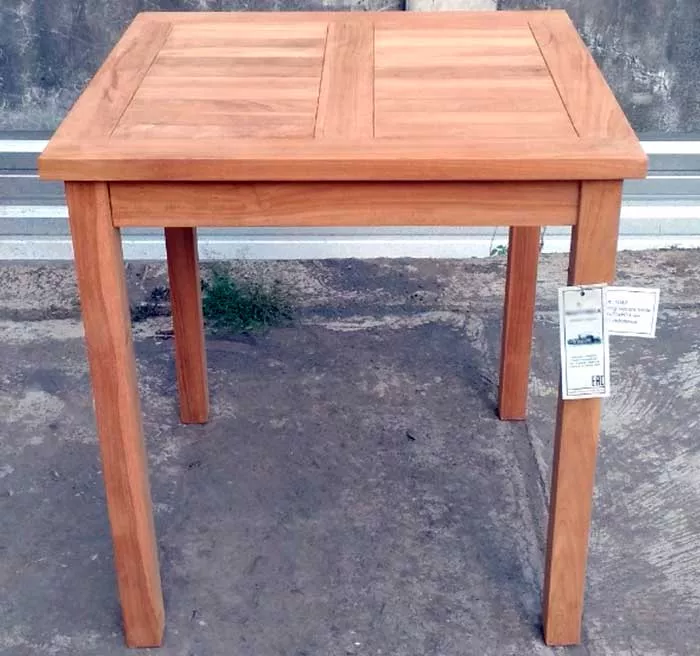 Квадратный тиковый стол из тика 70х70 см