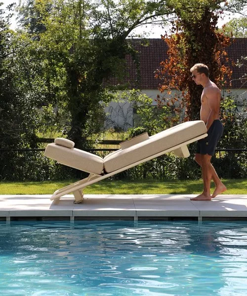 Комплект алюминиевых лежаков, бежевый Комплект алюминиевых лежаков, бежевый