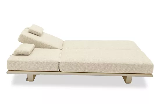 Комплект алюминиевых лежаков, бежевый Комплект алюминиевых лежаков, бежевый