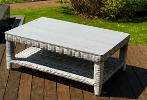Кофейный стол из искусственного ротанга,  серый